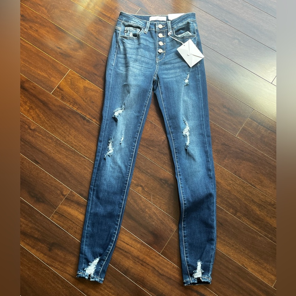NWT - Kancan - Buttonfly Super Skinny Distressed High Rise Jeans - Woman's 3/25